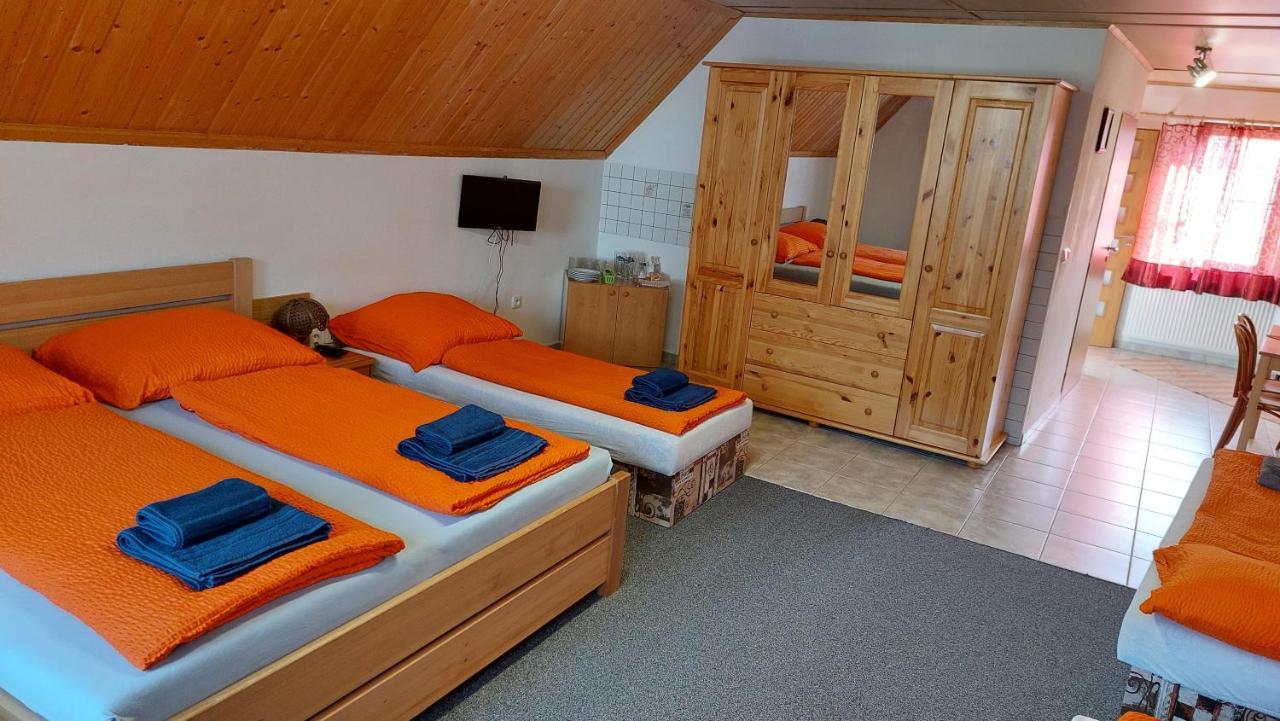 Hotel Rozmberska Basta Trzeboń Zewnętrze zdjęcie